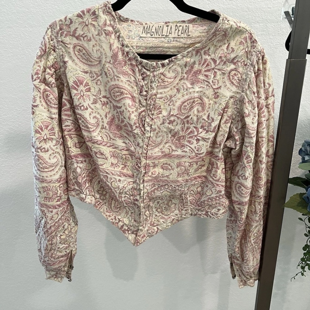 Magnolia Pearl Paisley Blouse - Pink floral crop vest jacket (item 11.3)